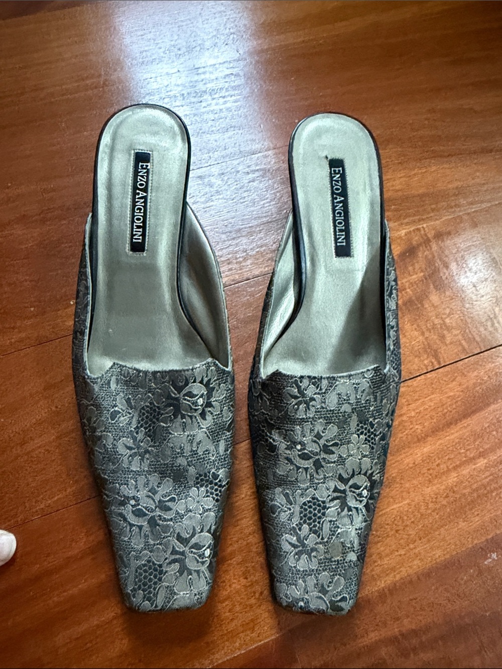 Enzo Angiolini gold Lace Slip-On Mules
